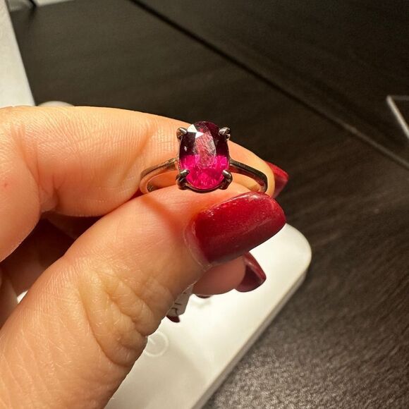 Genuine 1.5ct oval cut rhodalite garnet solitaire ring in sterling silver! - Picture 9 of 9